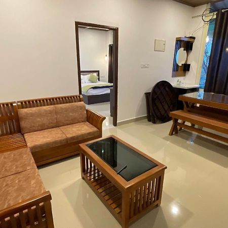 Idukki Dam View Resort ภายนอก รูปภาพ